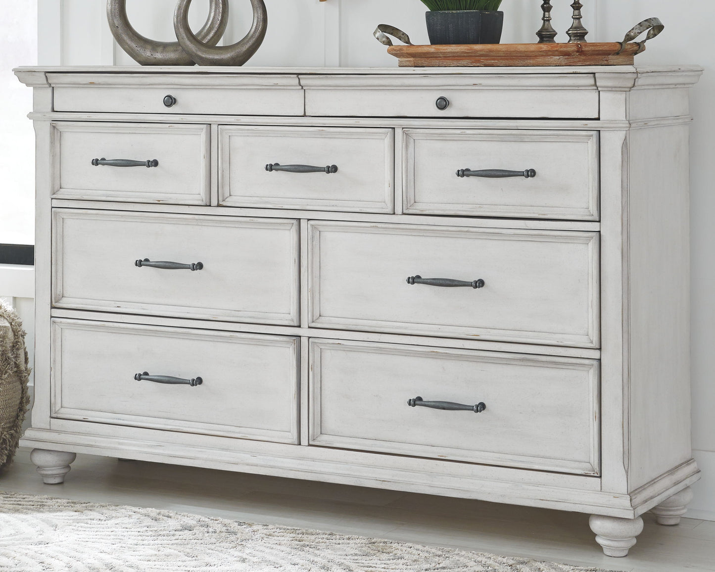 Kanwyn - Panel Bedroom Set