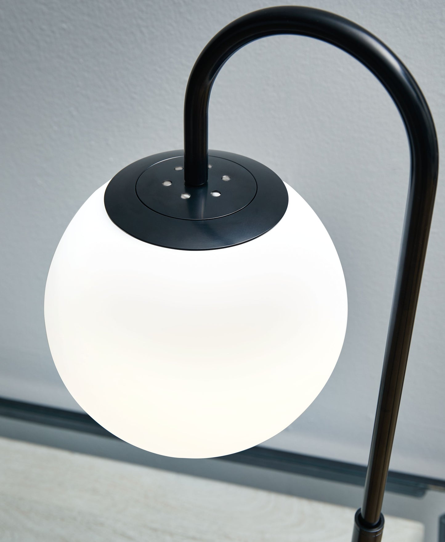Walkford - Metal Lamp