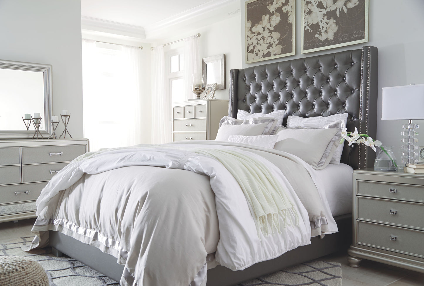 Coralayne - Upholstered Bedroom Set